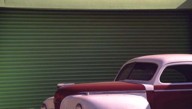 OLD CAR
