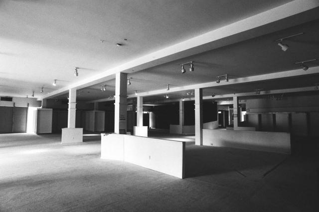 EMPTY FURNITURE STORE
